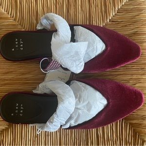 Womens Red Burgundy Velvet Slip On flats w/ Rhinestone Strap 5.5